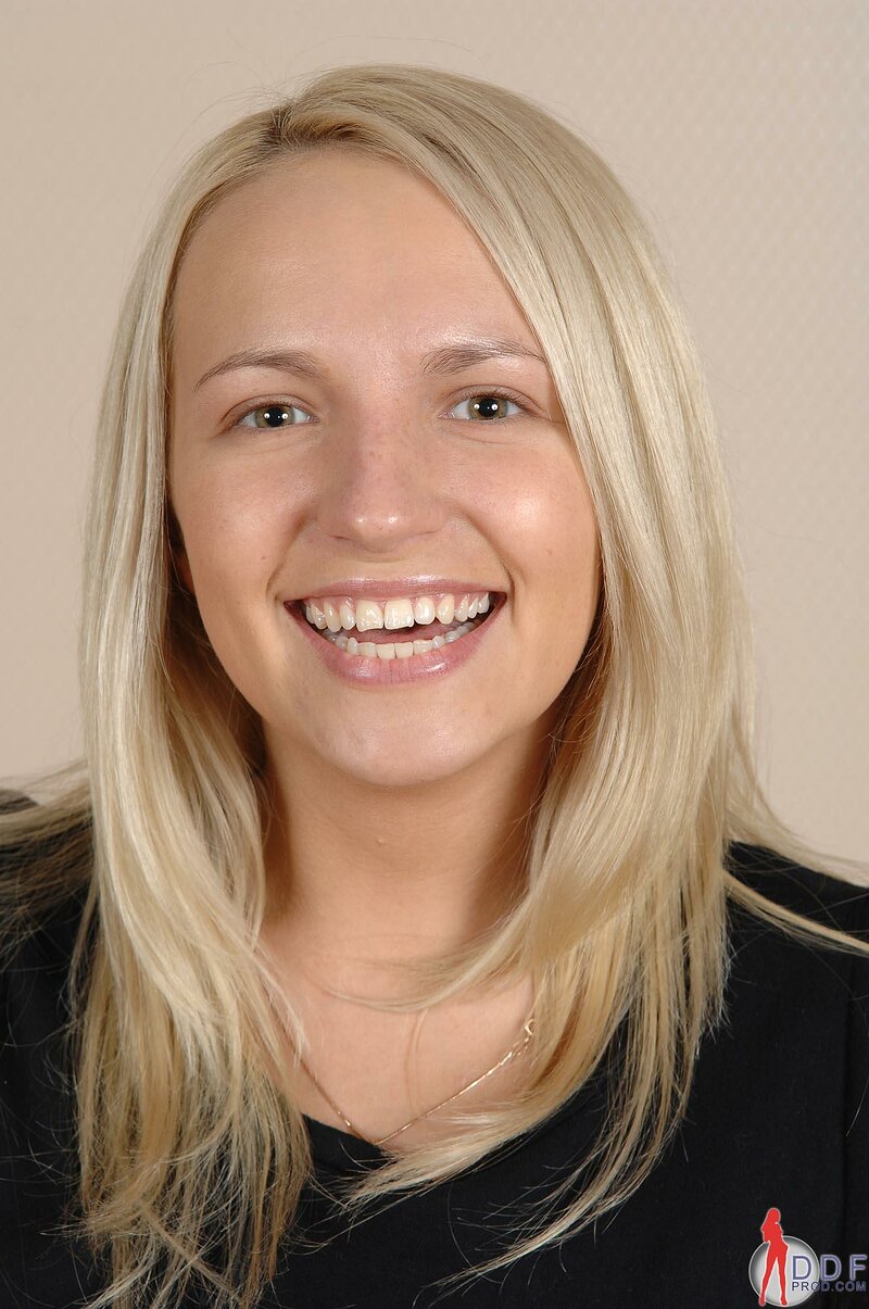 Лиза, 21